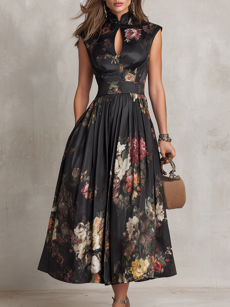 Vestido Midi Plisado en Seda Negra con Estampado Floral y Cuello Alto con Corte en Gota para Mujeres