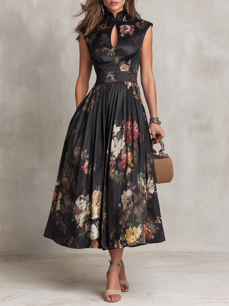 Vestido Midi Plisado en Seda Negra con Estampado Floral y Cuello Alto con Corte en Gota para Mujeres